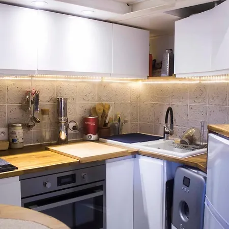 דירה Studio For 4 Near Montparnasse פריז