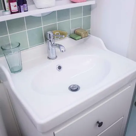 Studio For 4 Near Montparnasse דירה פריז